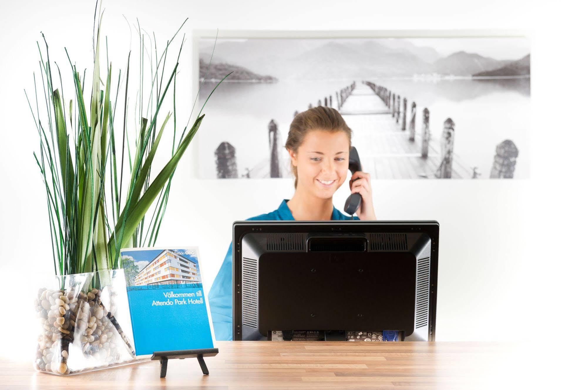 Attendo Park Hotell Huddinge Zewnętrze zdjęcie