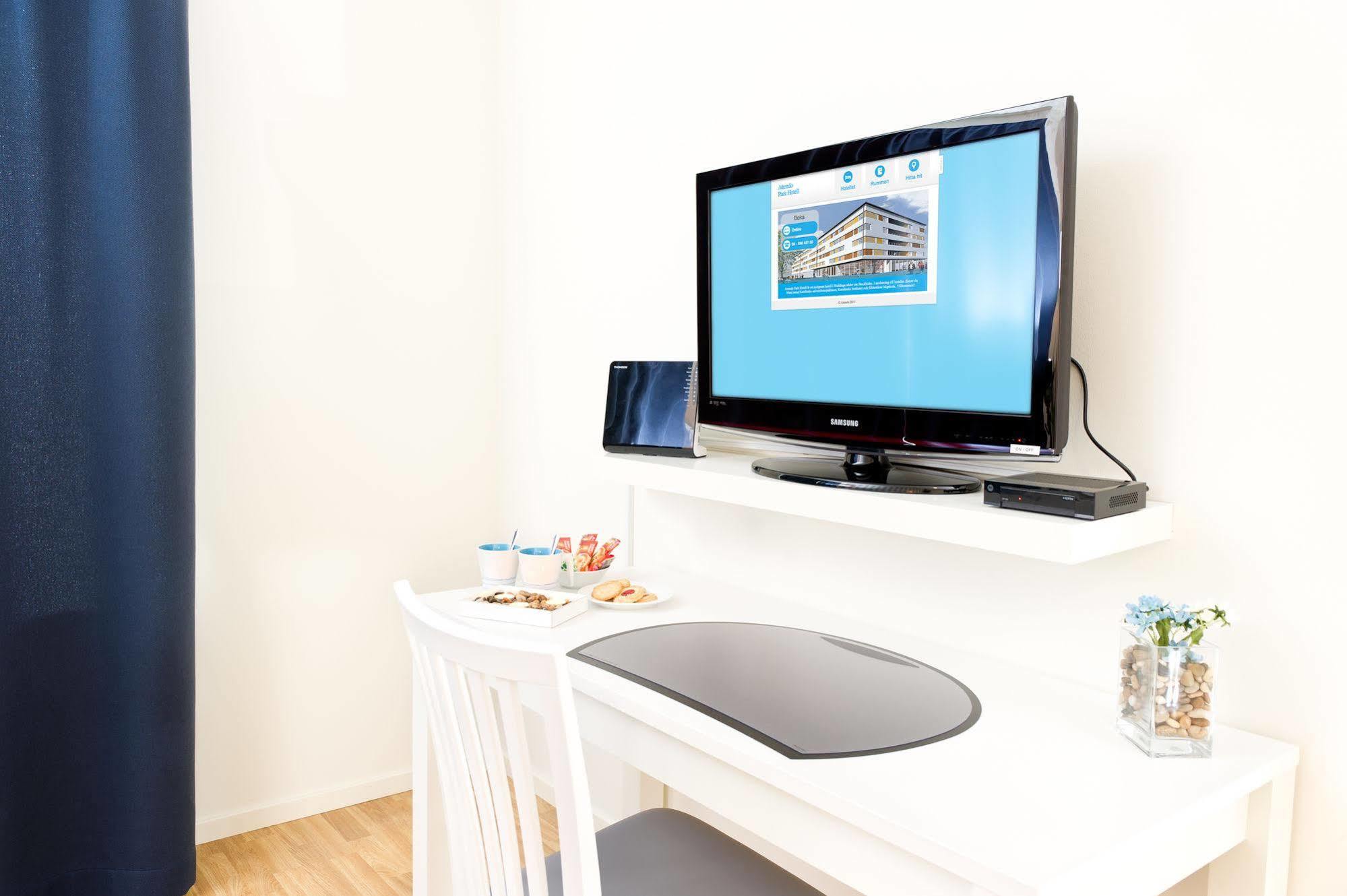 Attendo Park Hotell Huddinge Zewnętrze zdjęcie